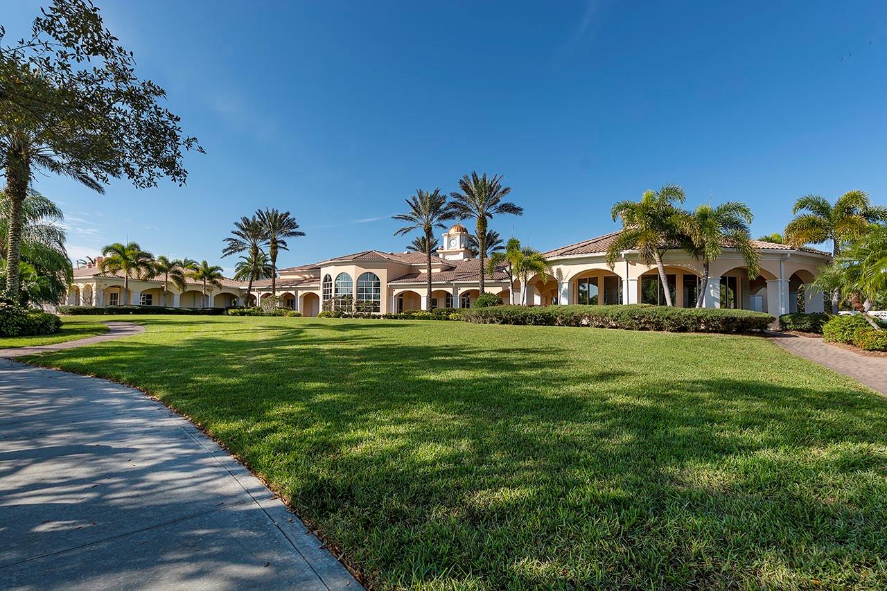 VILLAGEWALK - Residential