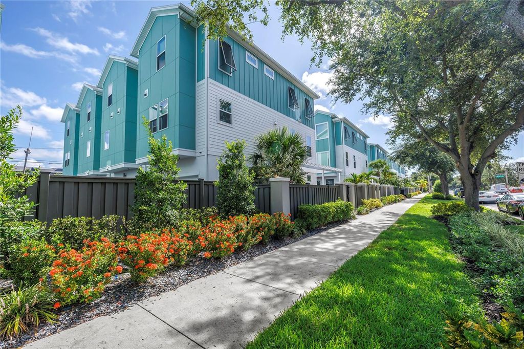 Photo of 2873 1st Avenue S, St Petersburg, FL 33712 (MLS # TB8410292)