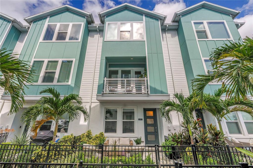 Photo of 2873 1st Avenue S, St Petersburg, FL 33712 (MLS # TB8410292)