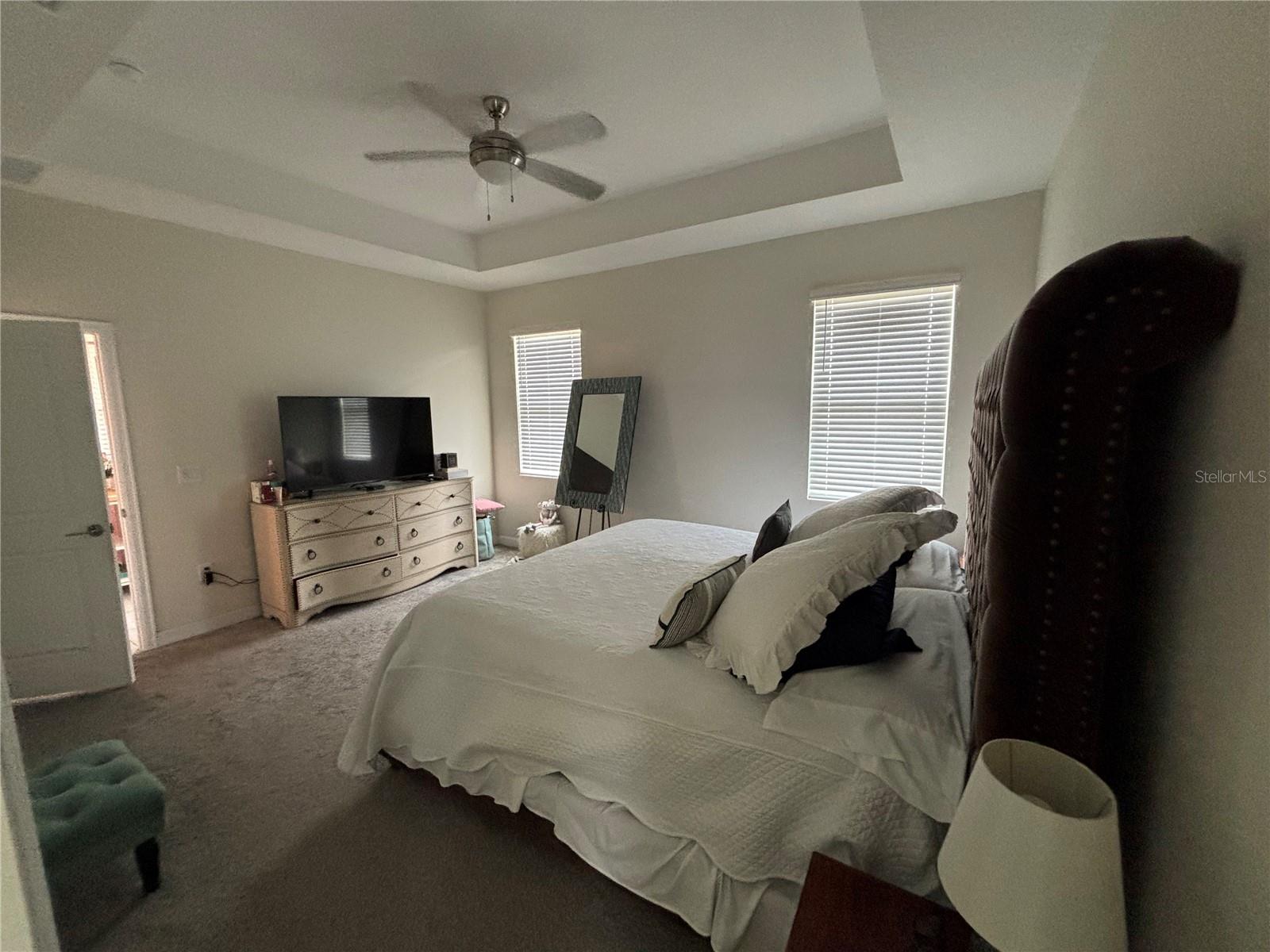 STOREY LAKE - Residential