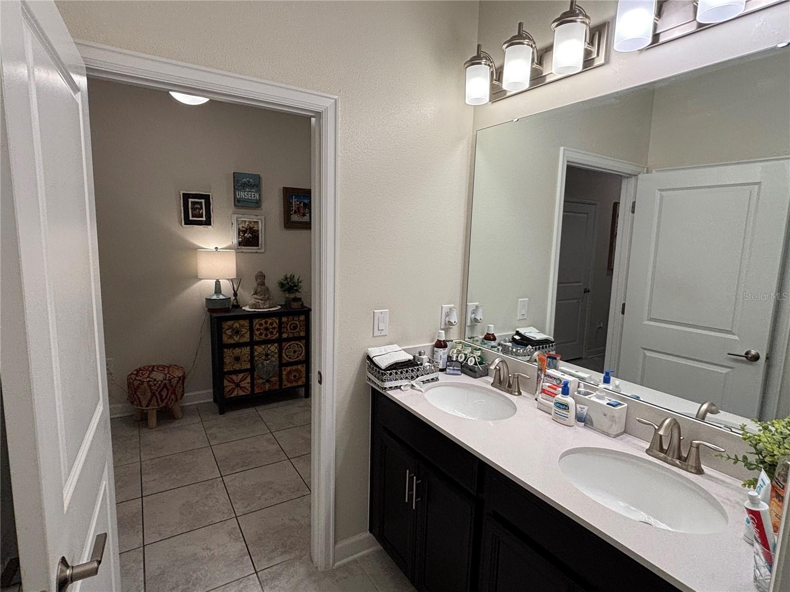 STOREY LAKE - Residential