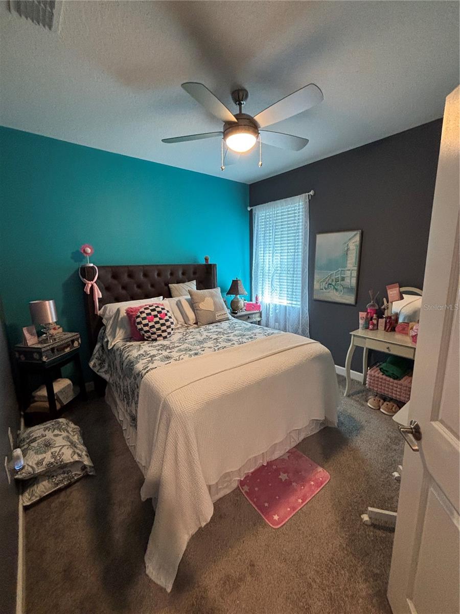 STOREY LAKE - Residential