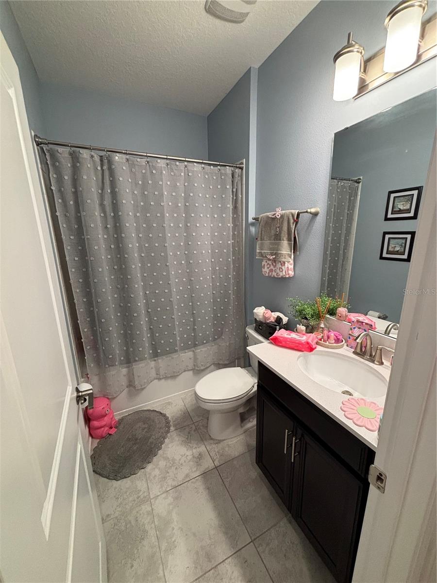 STOREY LAKE - Residential