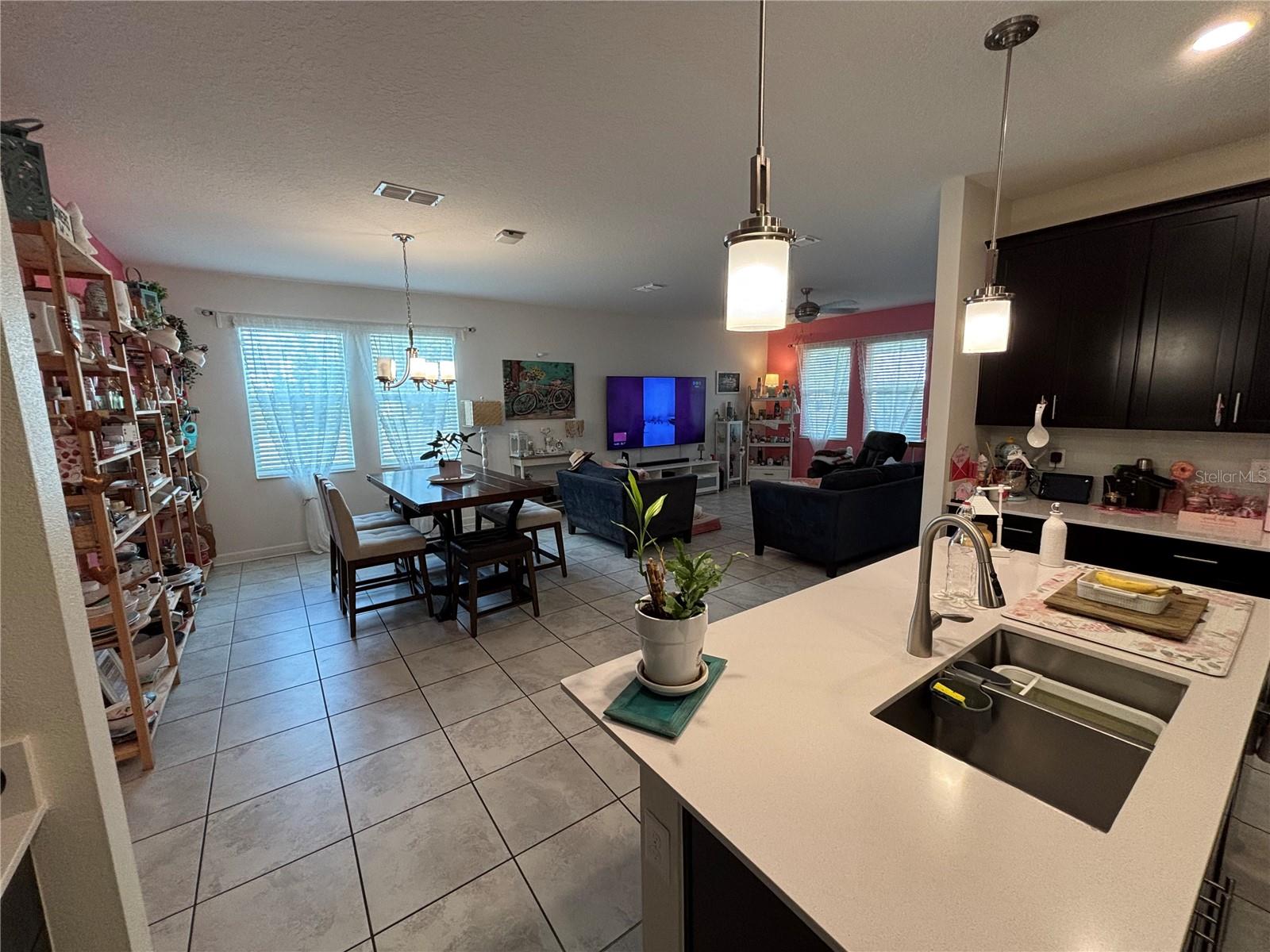 STOREY LAKE - Residential