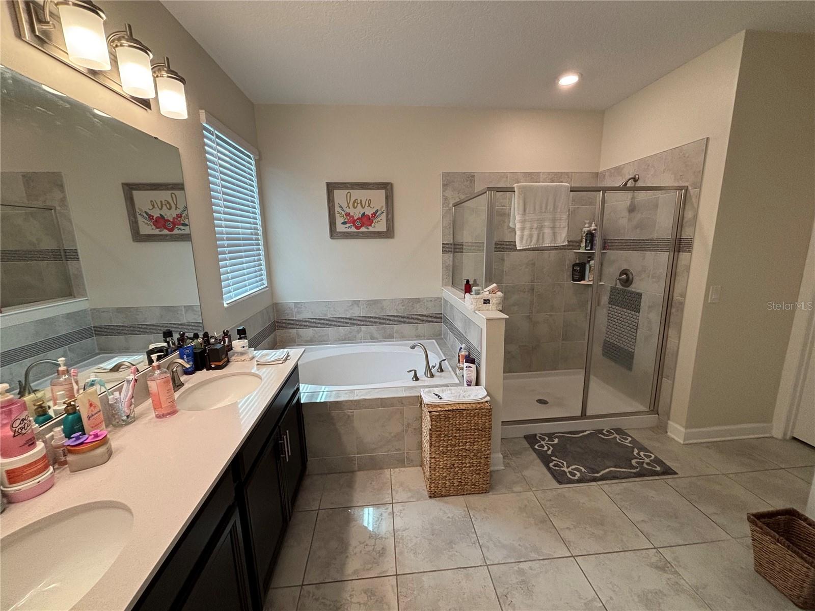 STOREY LAKE - Residential