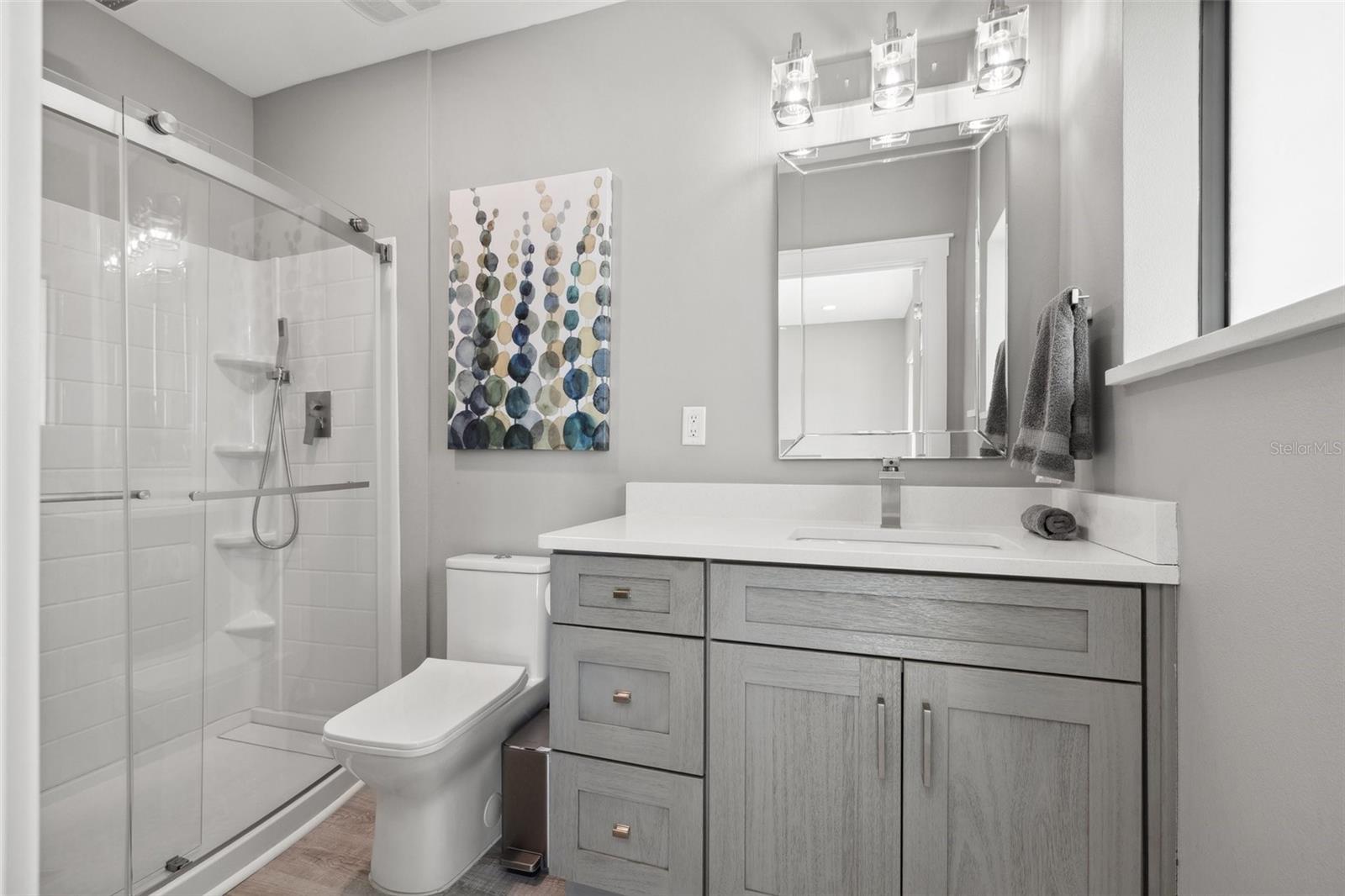 GRIFFITH CAPRI ISLE CONDO - Residential