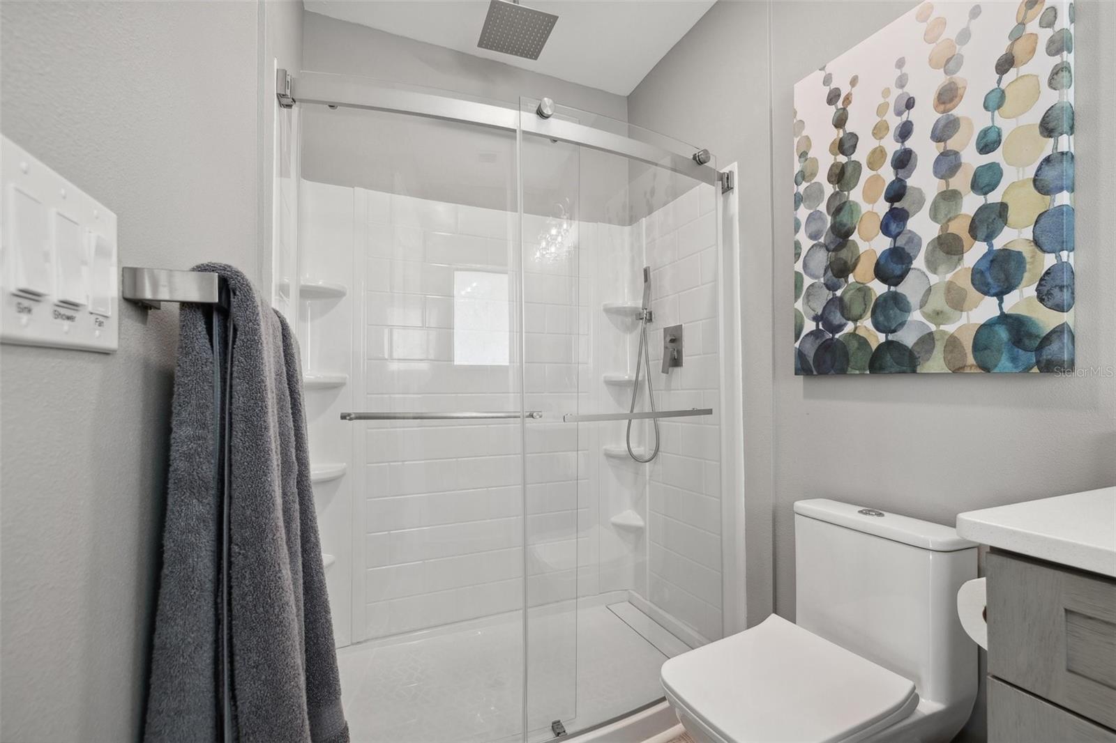 GRIFFITH CAPRI ISLE CONDO - Residential