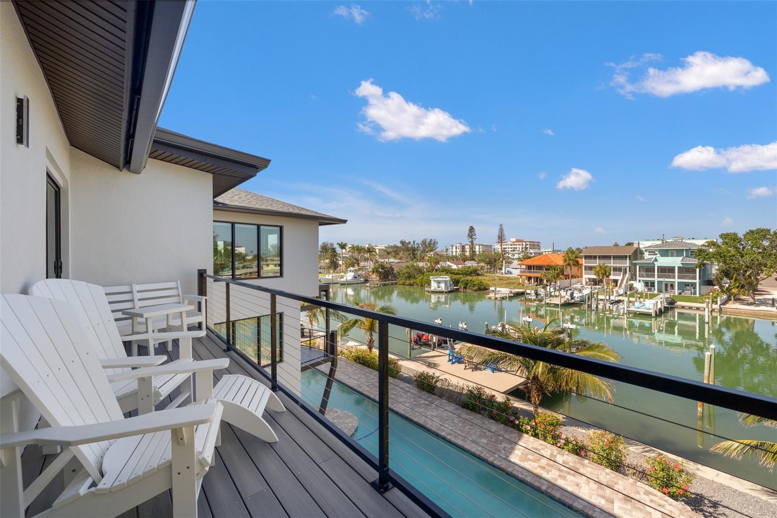 GRIFFITH CAPRI ISLE CONDO - Residential