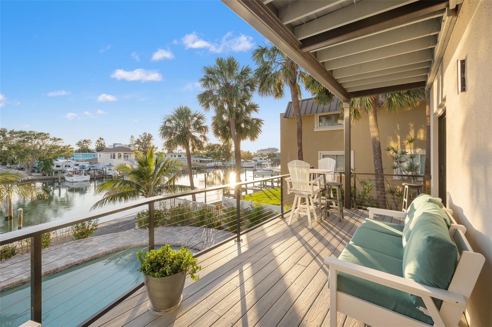 GRIFFITH CAPRI ISLE CONDO - Residential