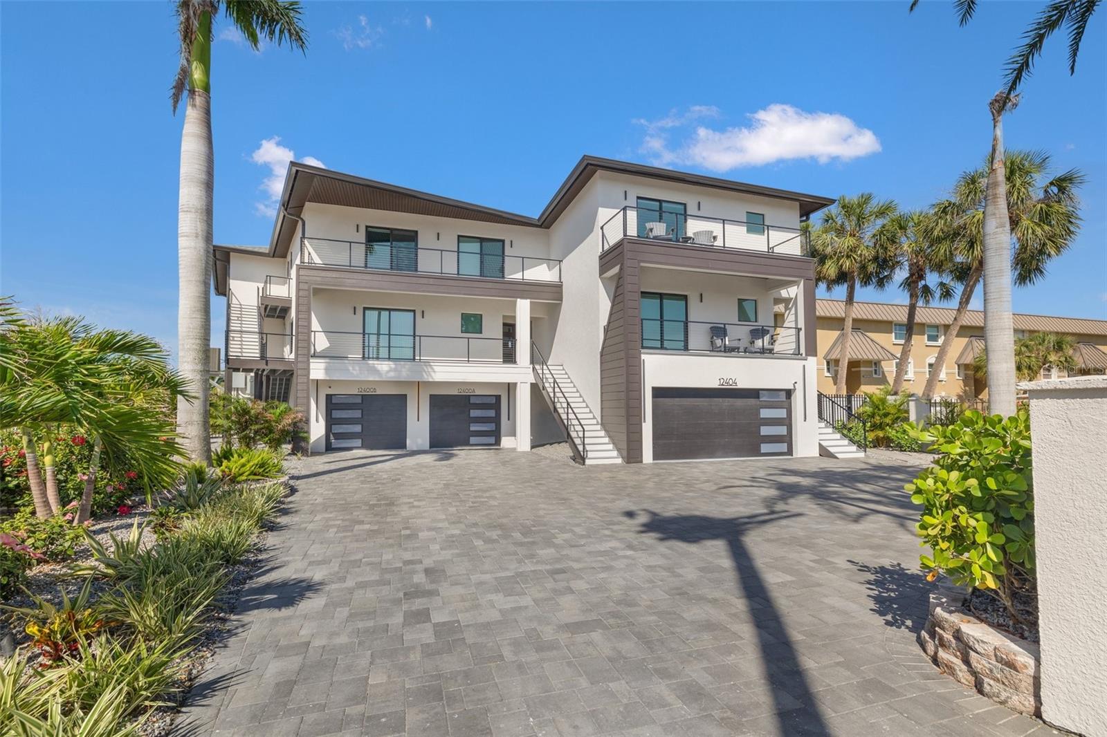 GRIFFITH CAPRI ISLE CONDO - Residential