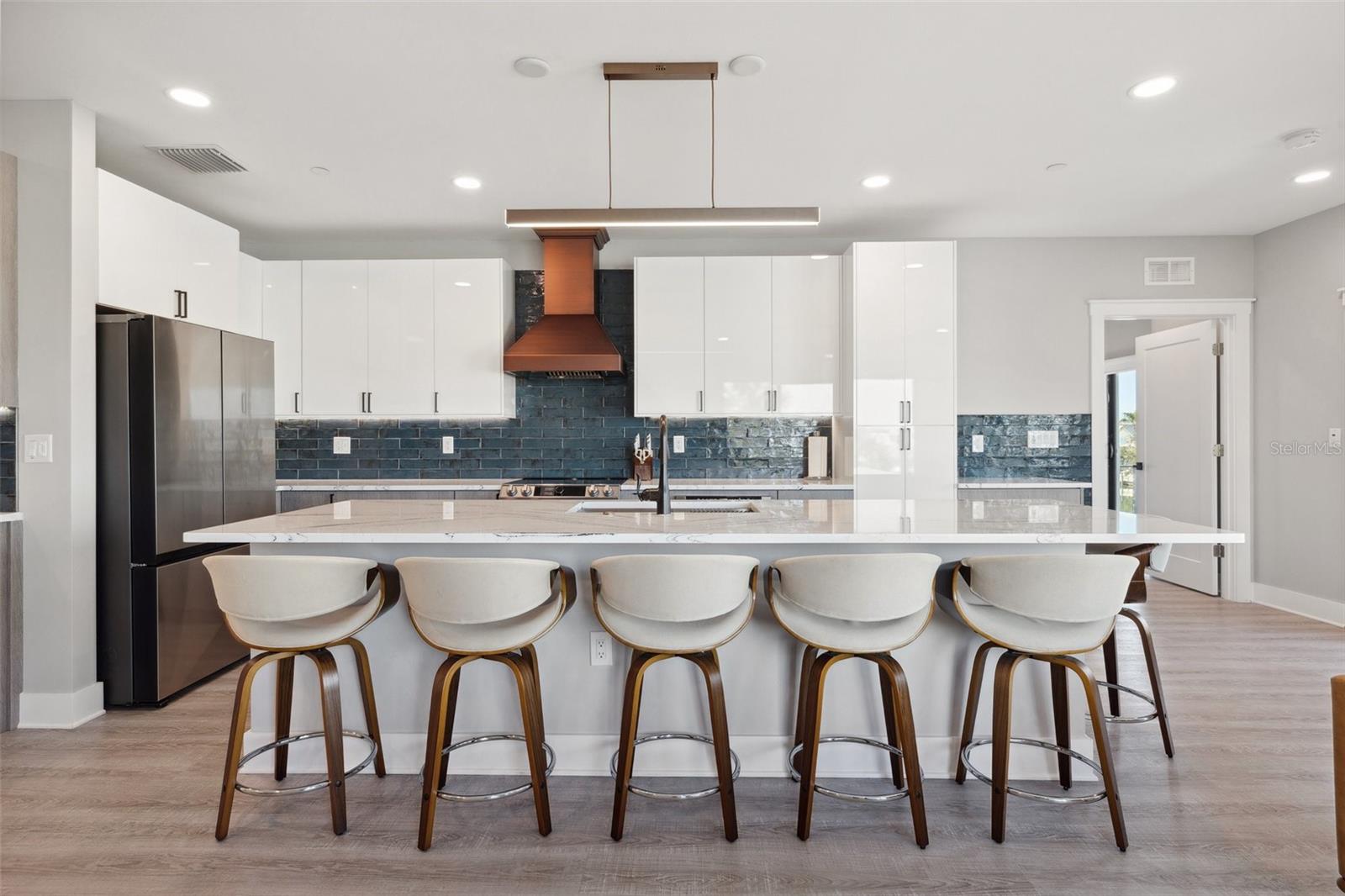 GRIFFITH CAPRI ISLE CONDO - Residential