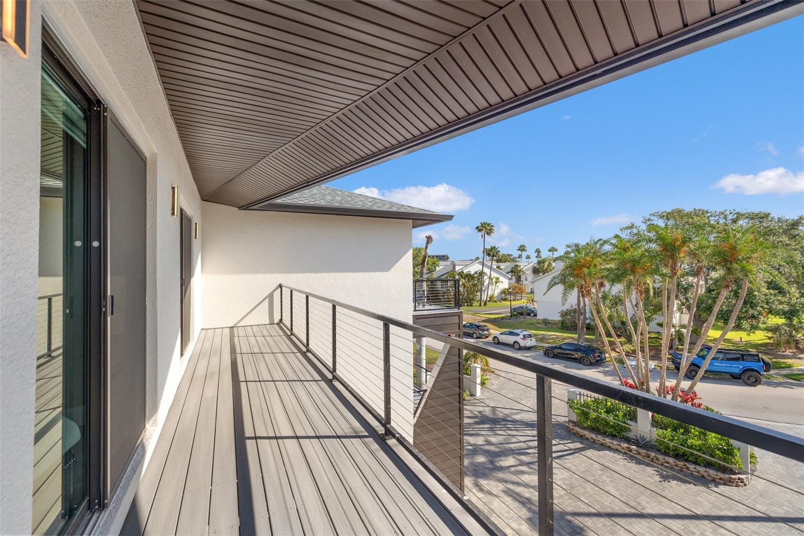 GRIFFITH CAPRI ISLE CONDO - Residential