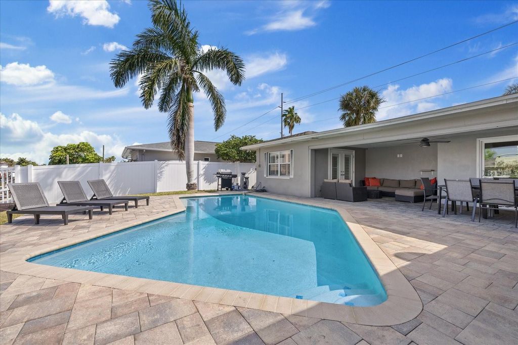 Photo of 3910 Doral Drive, Tampa, FL 33634 (MLS # TB8371381)