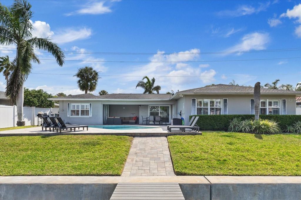 Photo of 3910 Doral Drive, Tampa, FL 33634 (MLS # TB8371381)