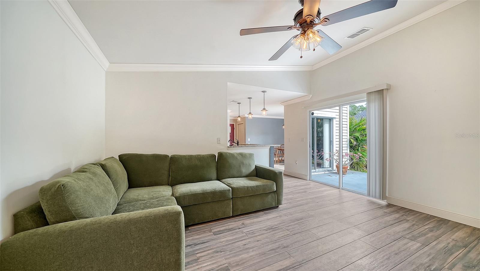 BEARDED OAKS - Residential