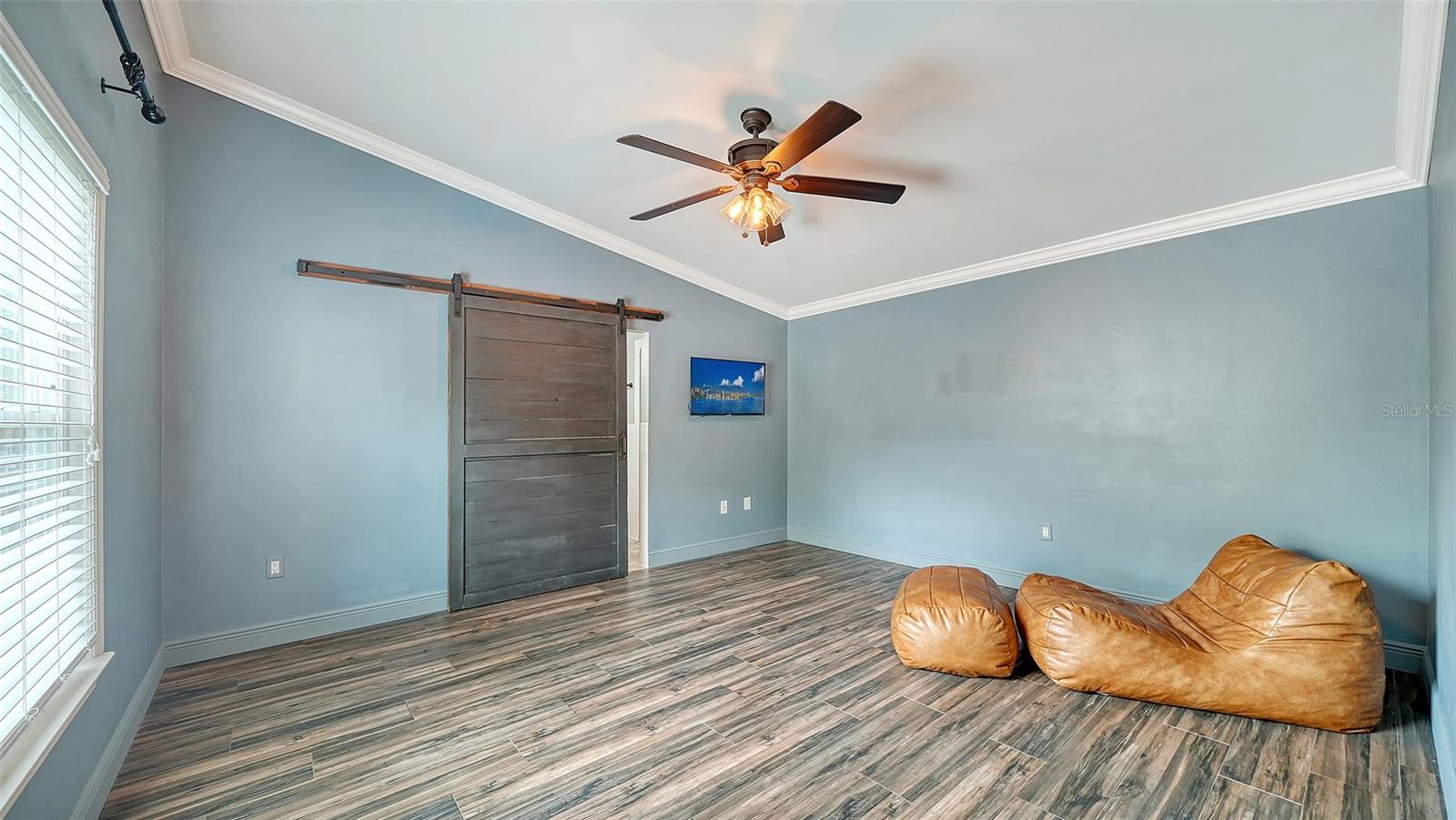 BEARDED OAKS - Residential