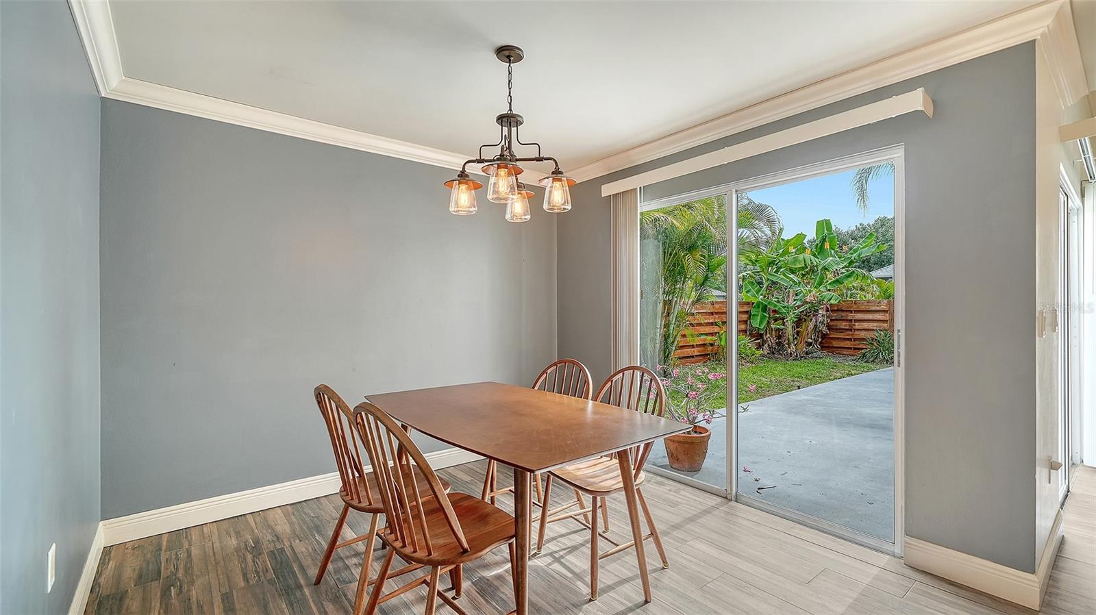 BEARDED OAKS - Residential