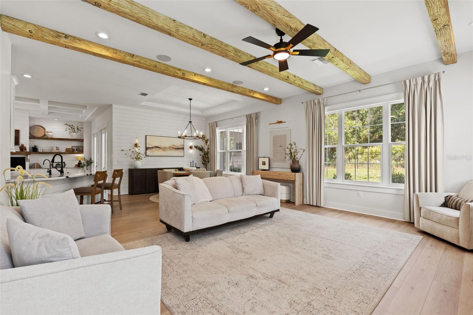 20085 ENGLISH WALNUT PLACE