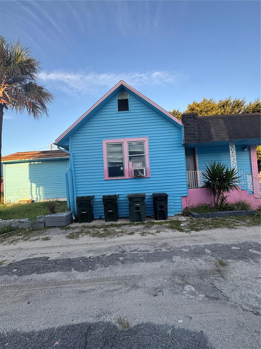 KINGSTON - Commercial Sale