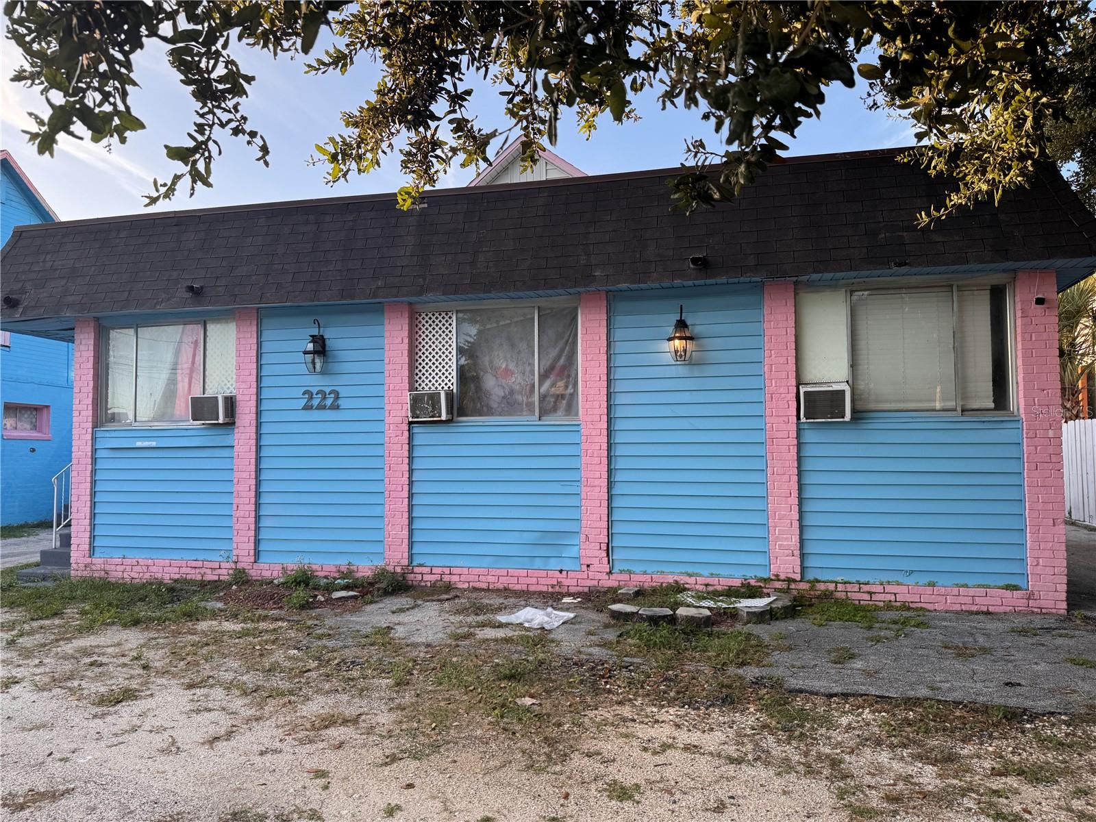 KINGSTON - Commercial Sale