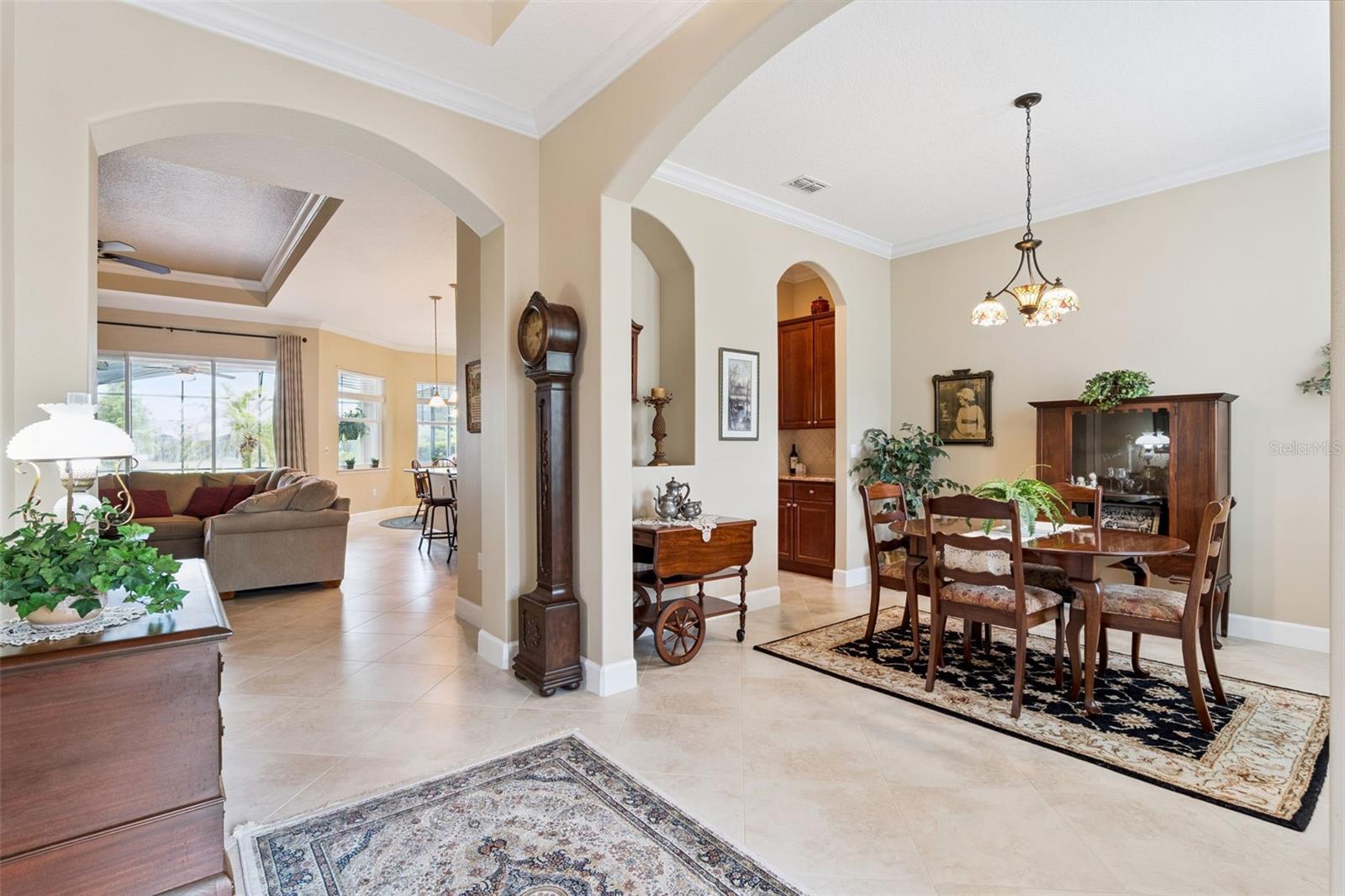 1129 GARDENSHIRE LANE