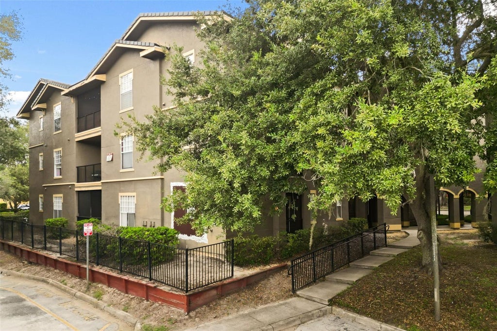 Photo of 126 Vista Verdi Circle #300, Lake Mary, FL 32746 (MLS # O6438383)