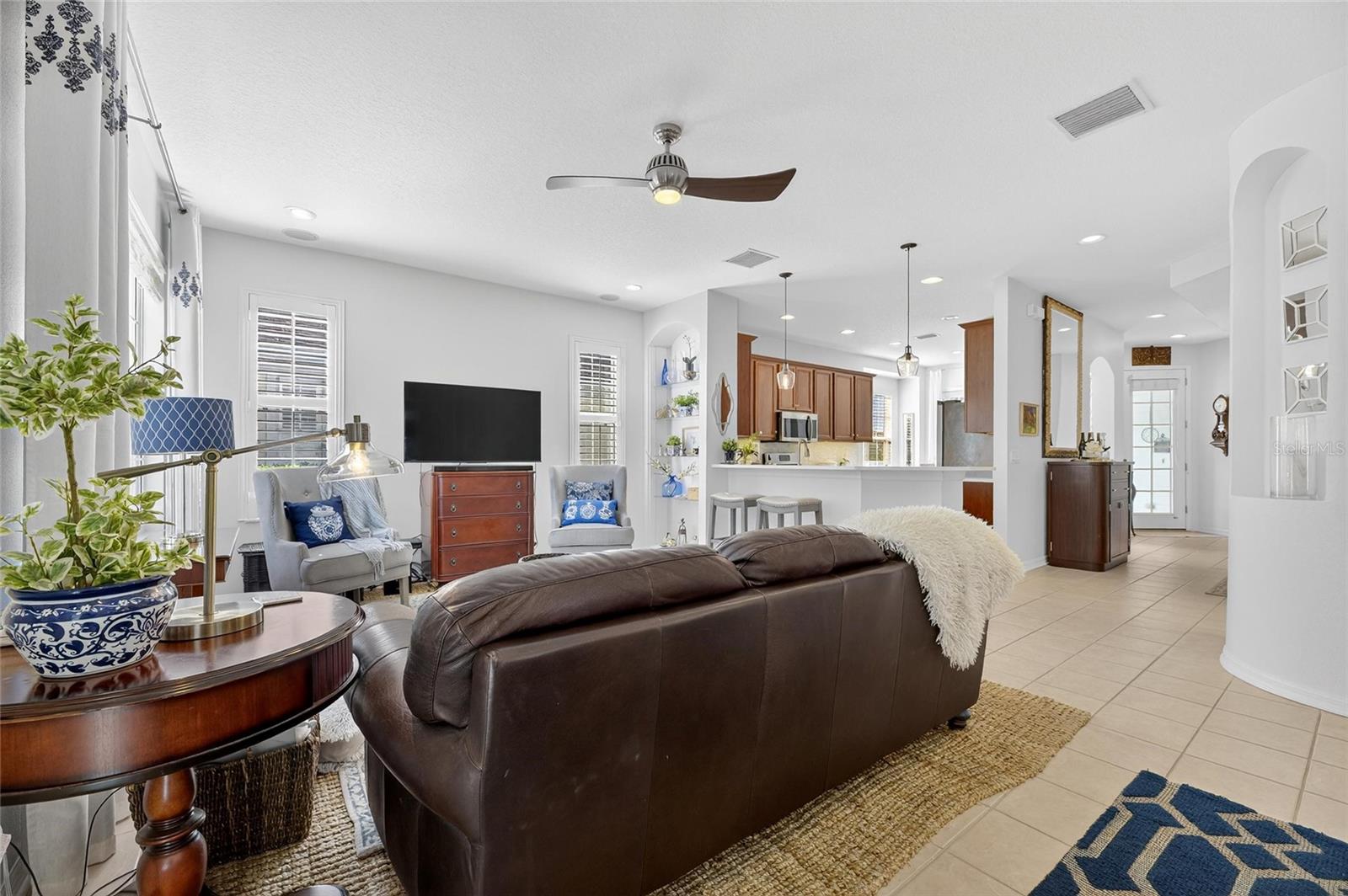 MIRABAY PRCL 7 PH 1 - Residential