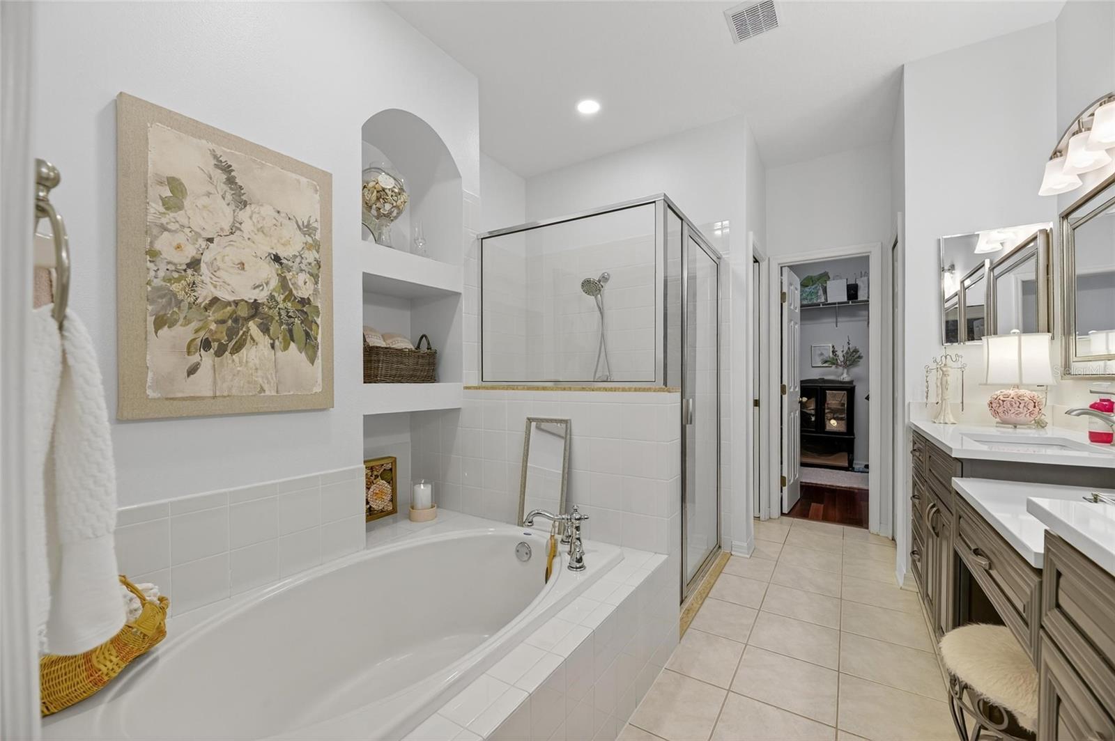 MIRABAY PRCL 7 PH 1 - Residential