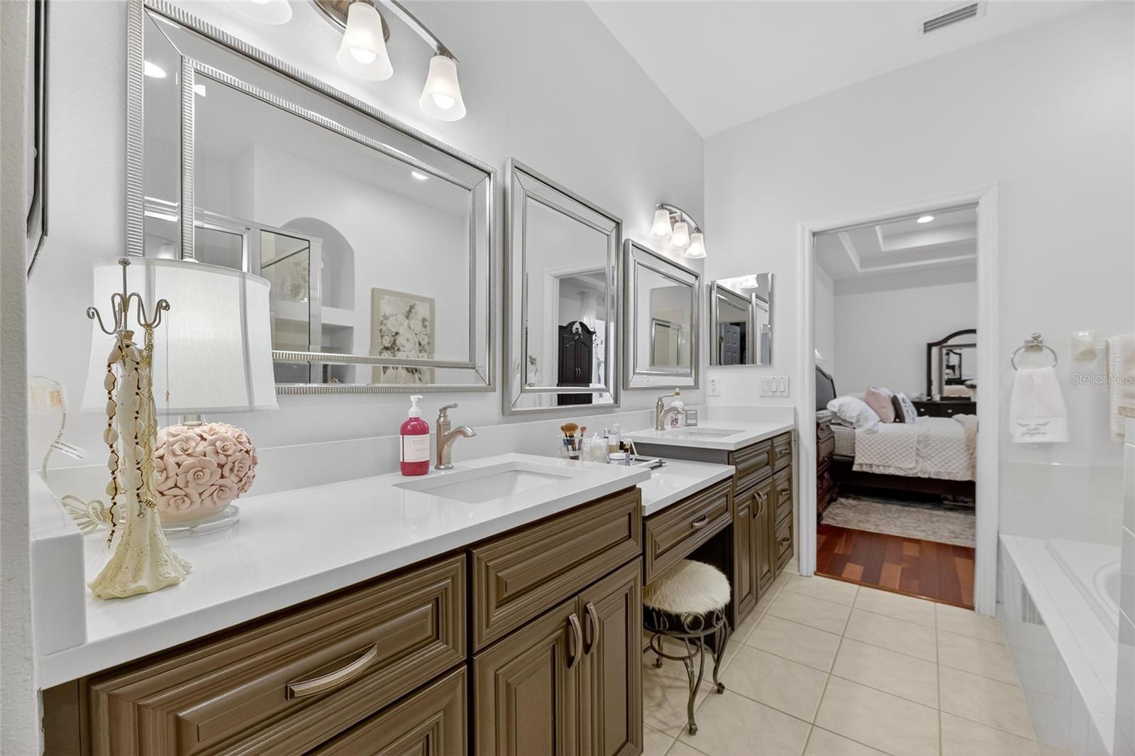 MIRABAY PRCL 7 PH 1 - Residential