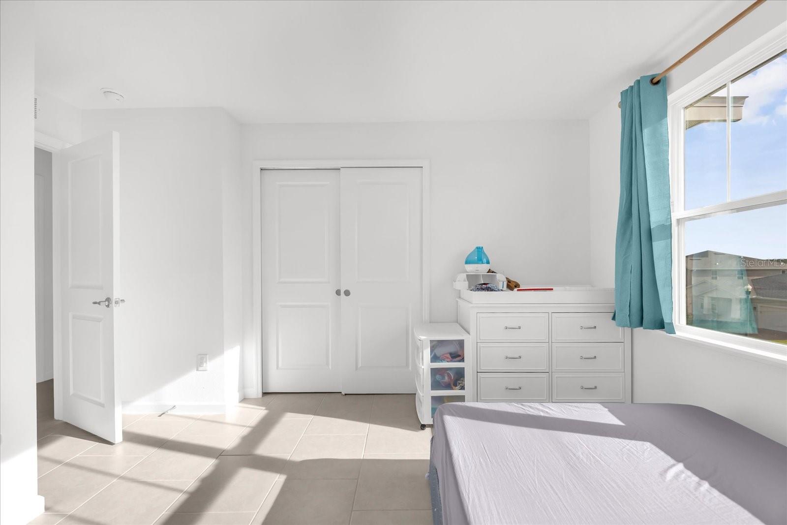 OAKS/KELLY PK PH 3A - Residential Lease