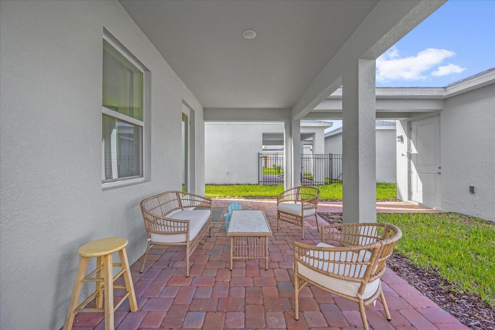 OAKS/KELLY PK PH 3A - Residential Lease