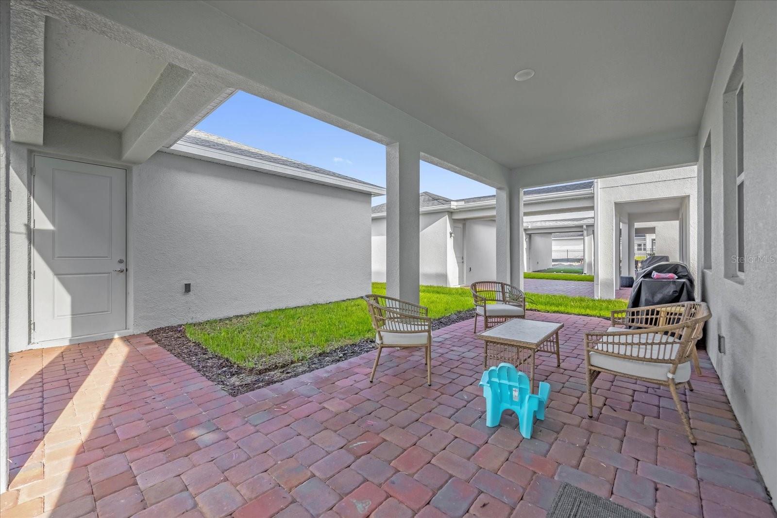 OAKS/KELLY PK PH 3A - Residential Lease