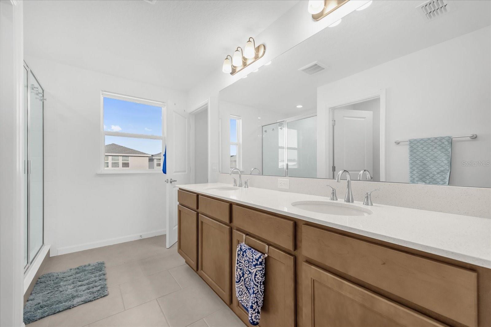 OAKS/KELLY PK PH 3A - Residential Lease