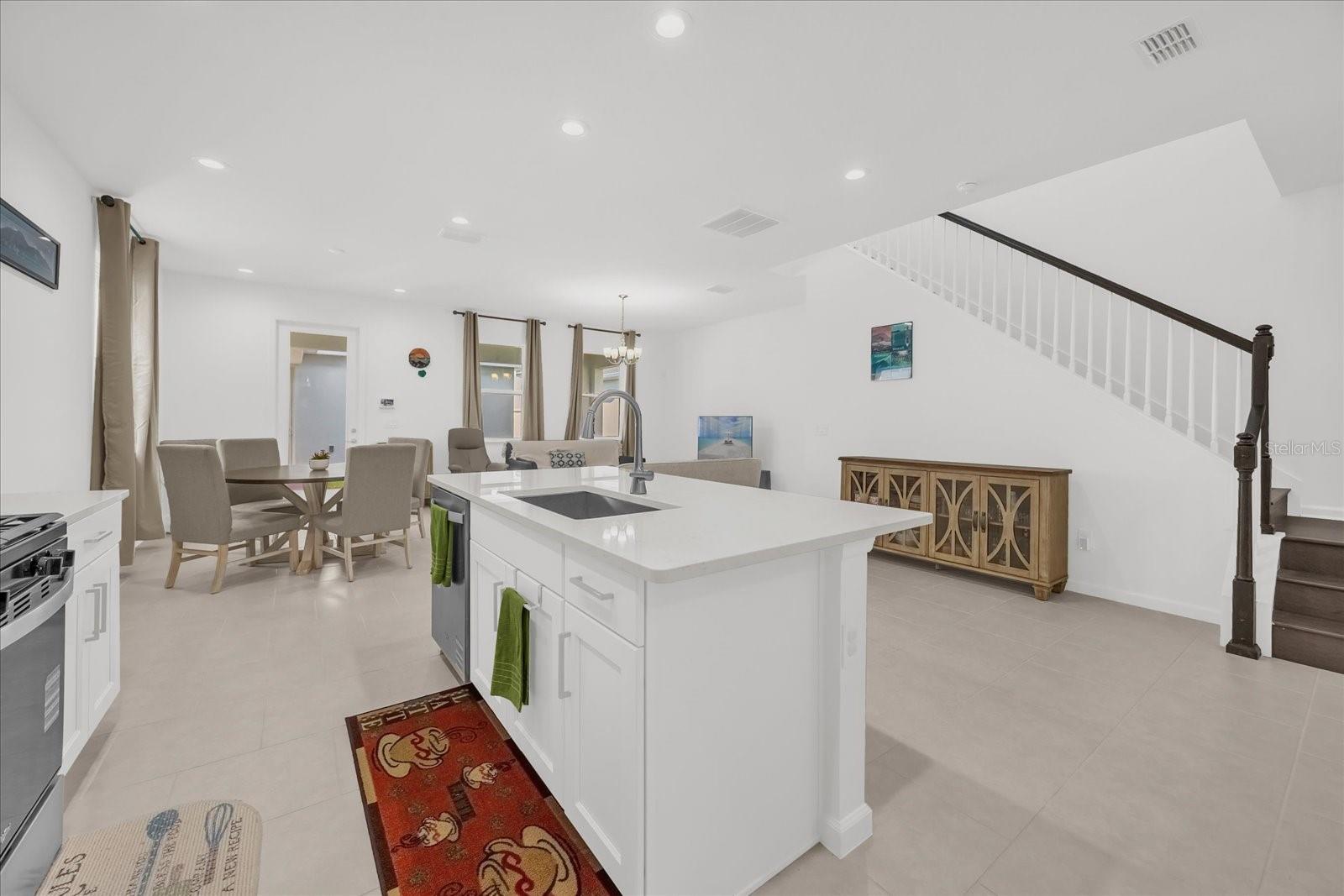 OAKS/KELLY PK PH 3A - Residential Lease