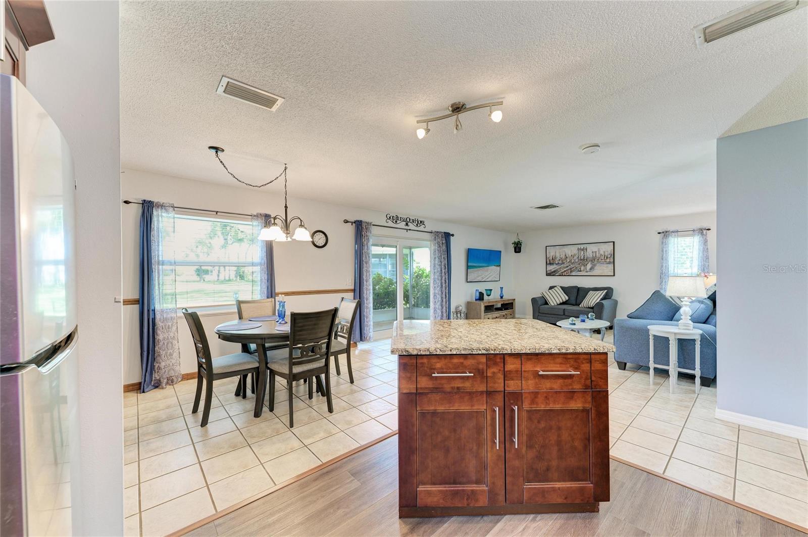 GULF GATE GARDEN HOMES E - Residential