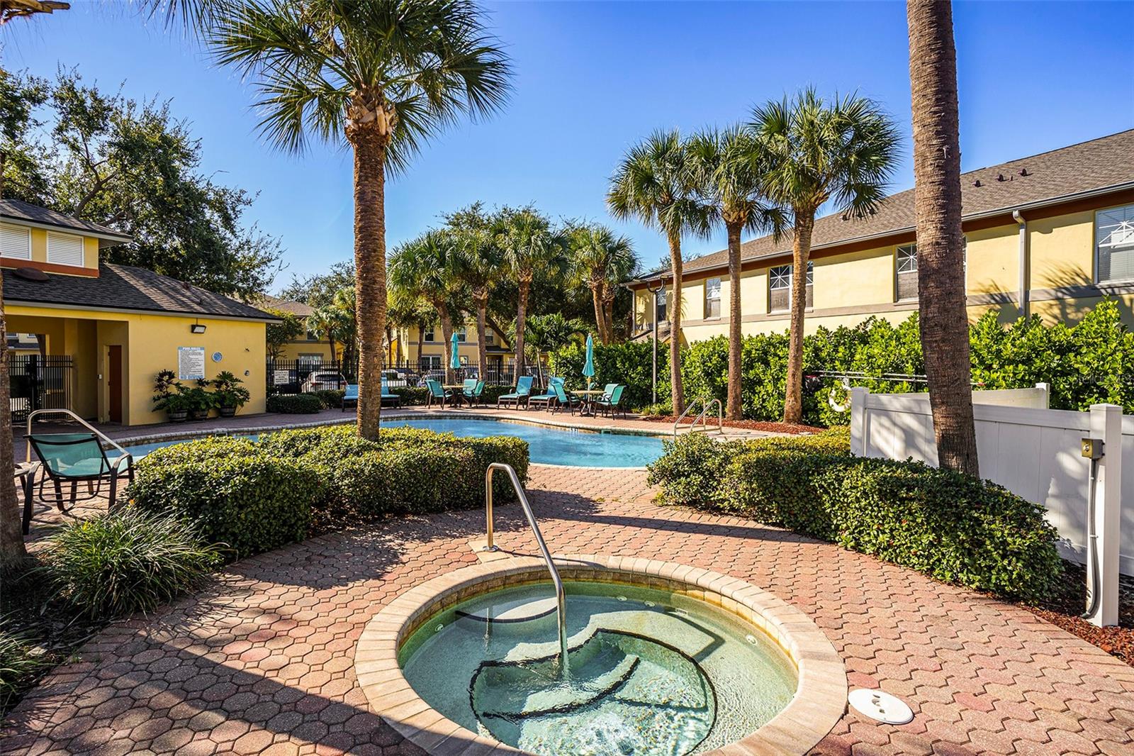 COQUINA KEY TWNHMS - Residential