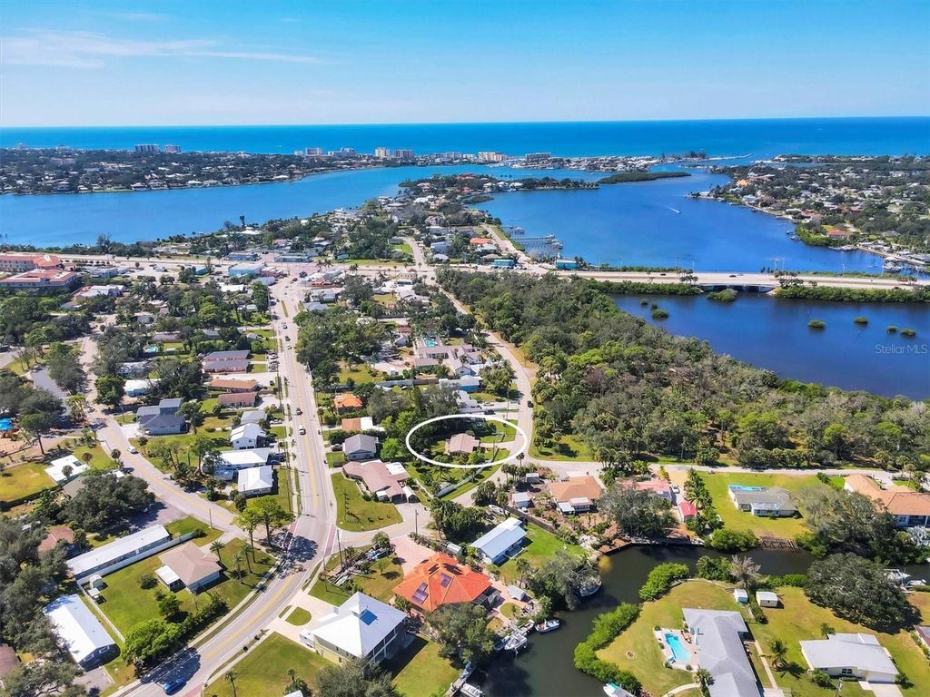 Photo of 300 Pocono Trail E, Nokomis, FL 34275 (MLS # A4668952)