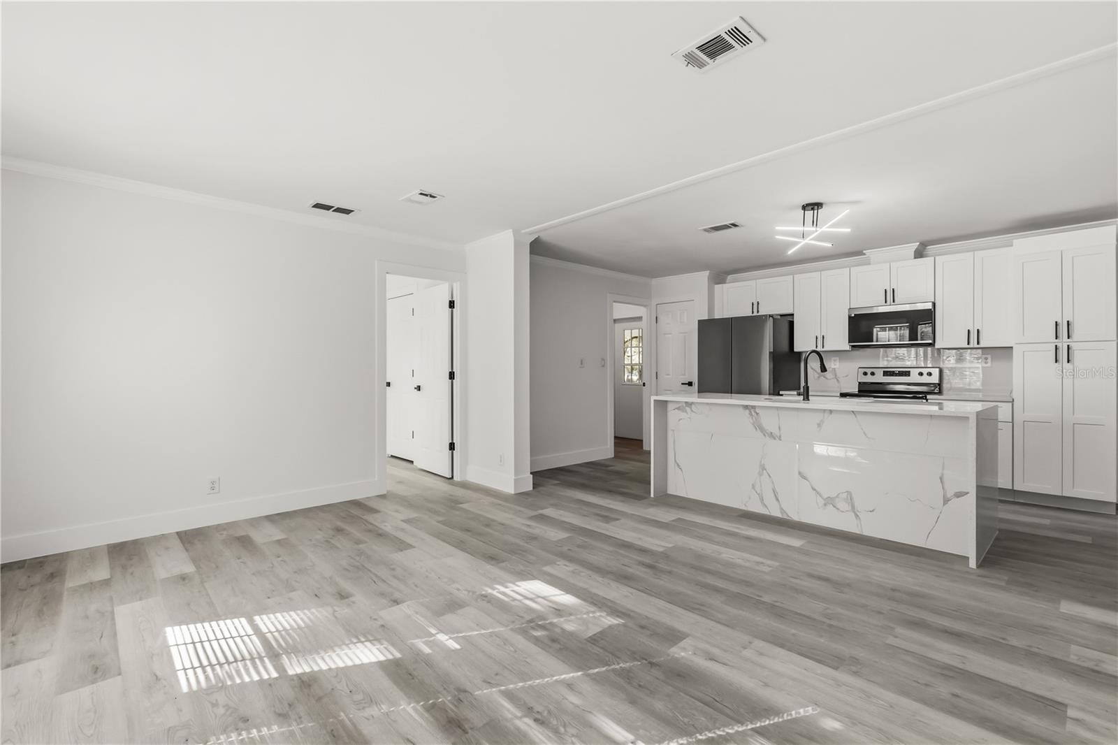 ASTATULA MEADOWS SUB - Residential