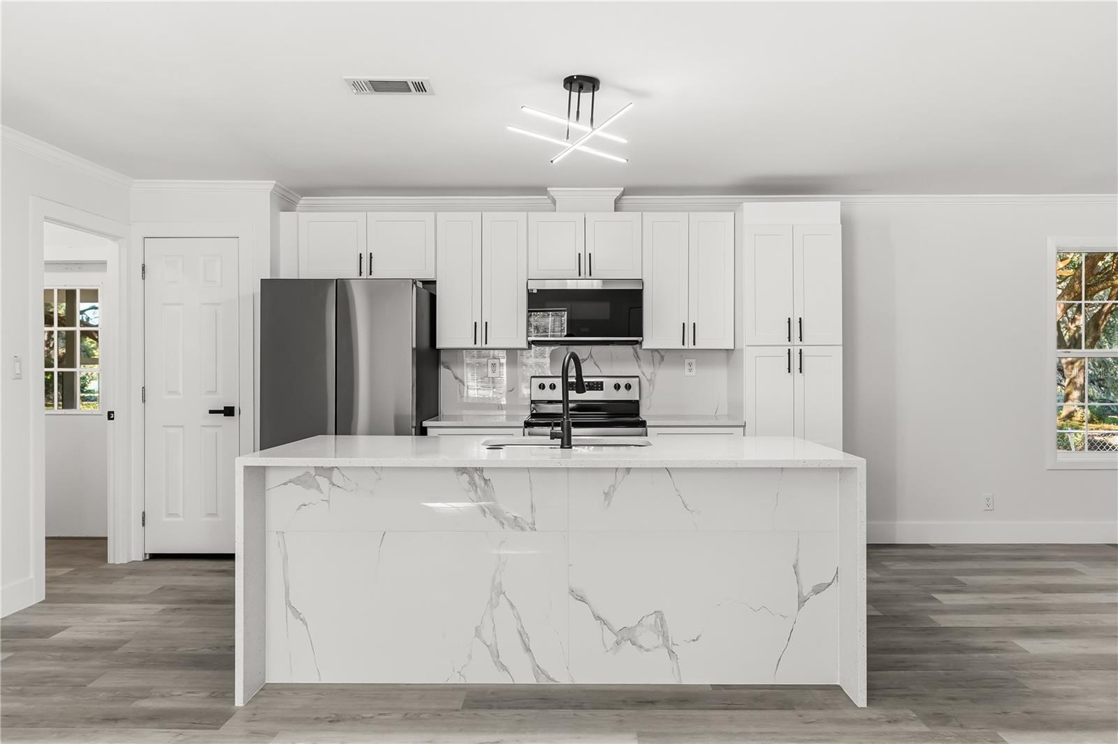 ASTATULA MEADOWS SUB - Residential