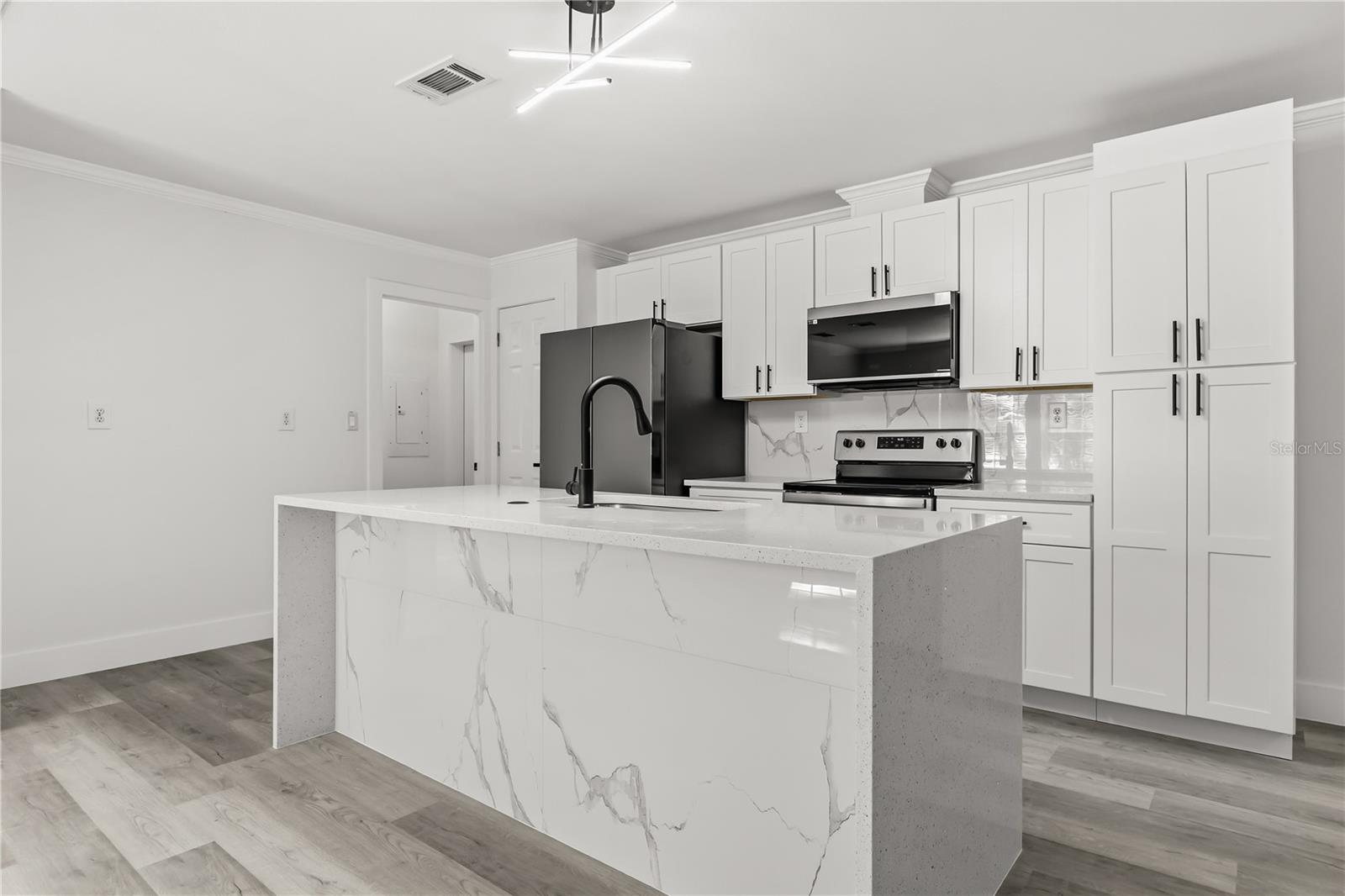 ASTATULA MEADOWS SUB - Residential