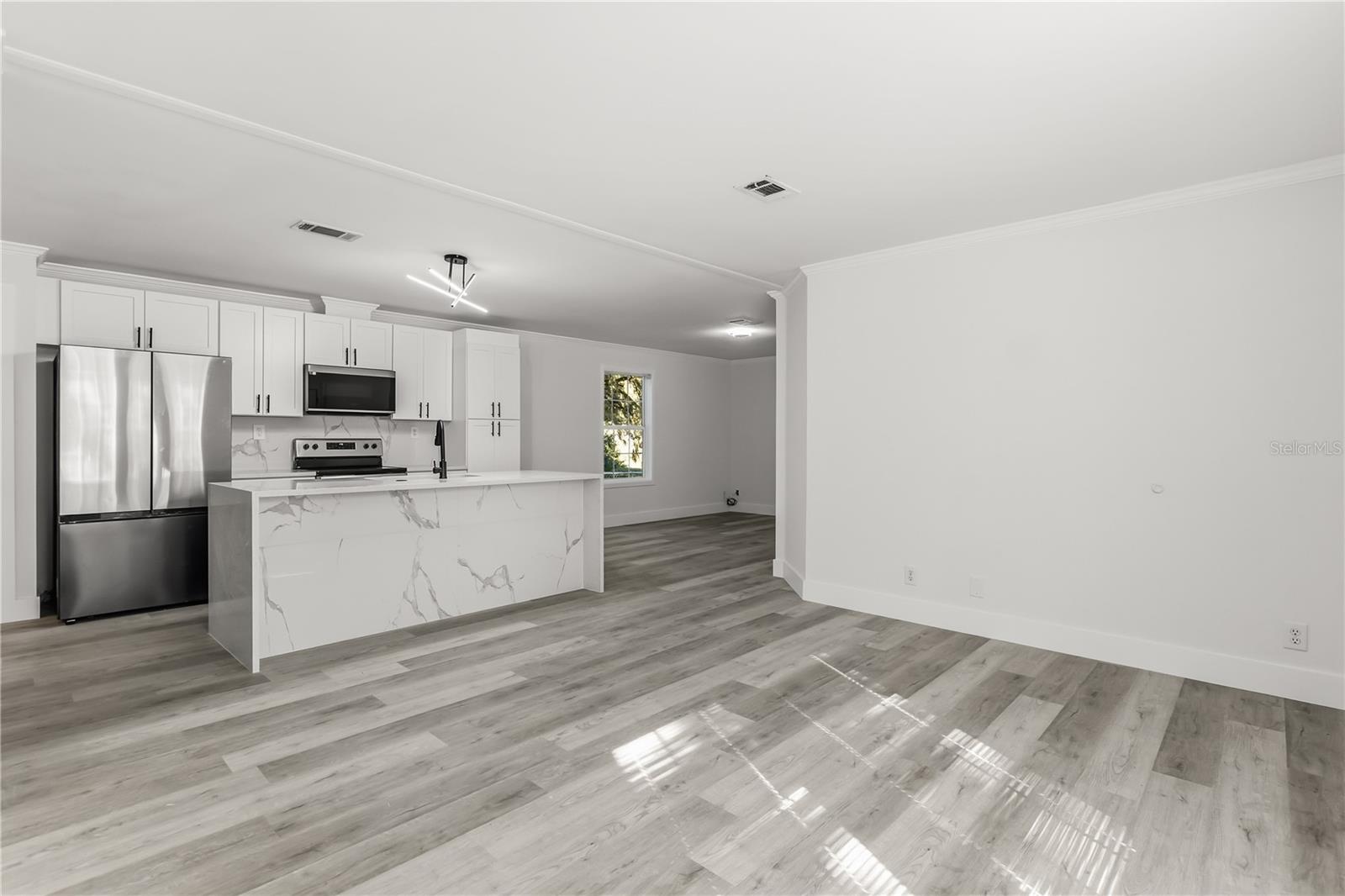 ASTATULA MEADOWS SUB - Residential