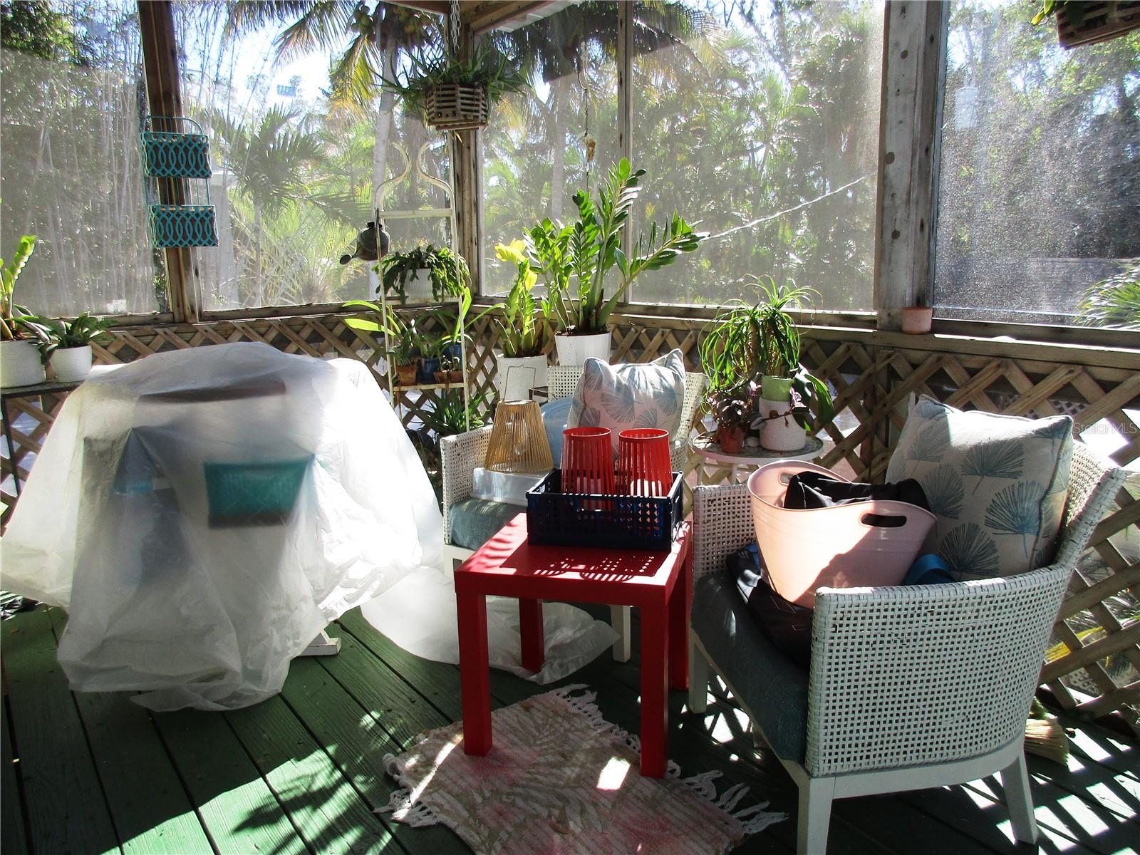 SARASOTA BEACH - Residential Income