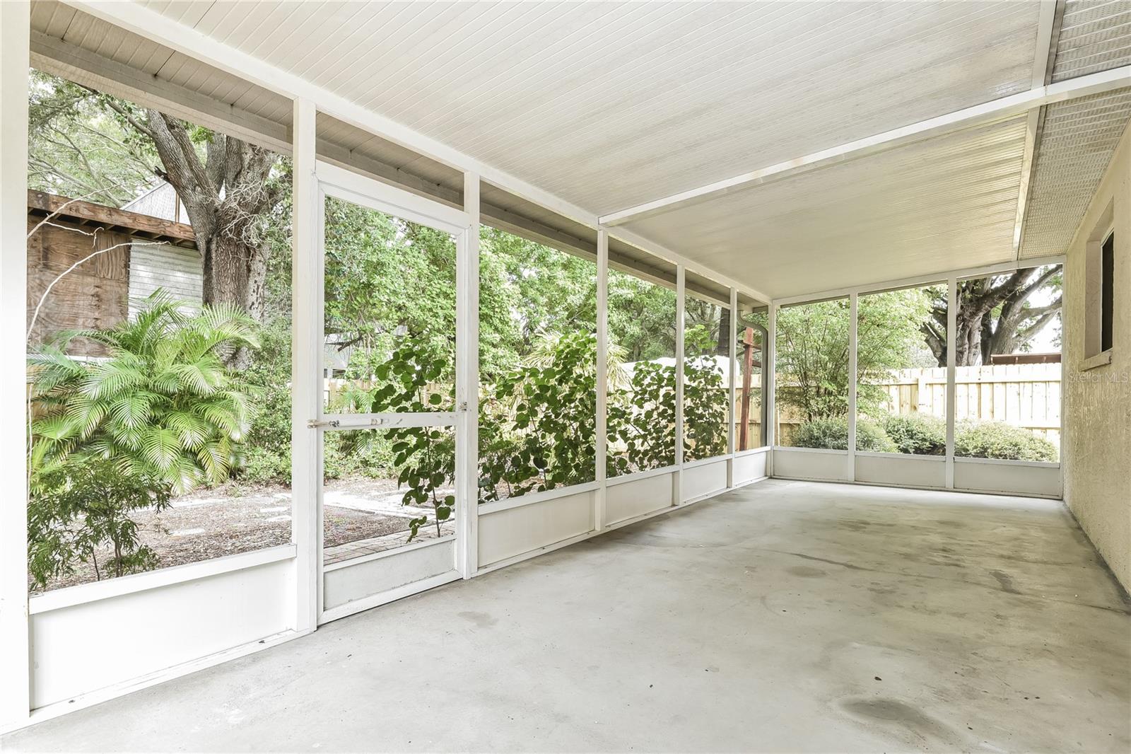 ROSEDALE - Residential Lease