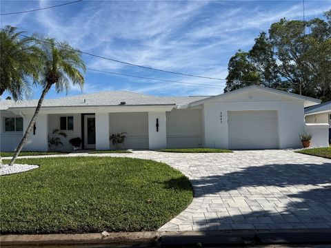 Photo of 3941 14th Lane NE, St Petersburg, FL 33703 (MLS # J995977)