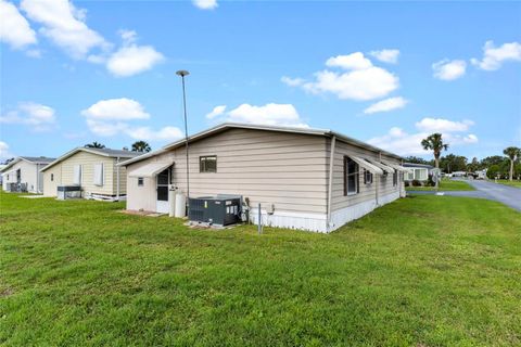 A home in WINTER HAVEN