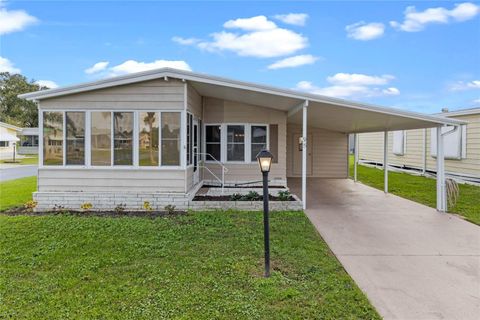 A home in WINTER HAVEN