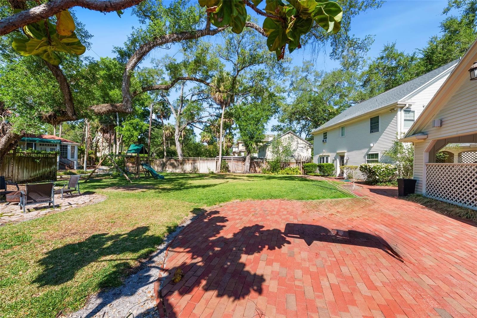 4412 W BROOKWOOD DRIVE