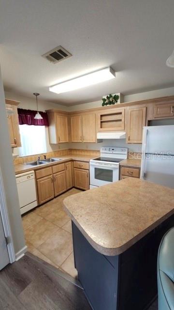 BRADENTON TROPICAL PALMS CO-OP - Residential