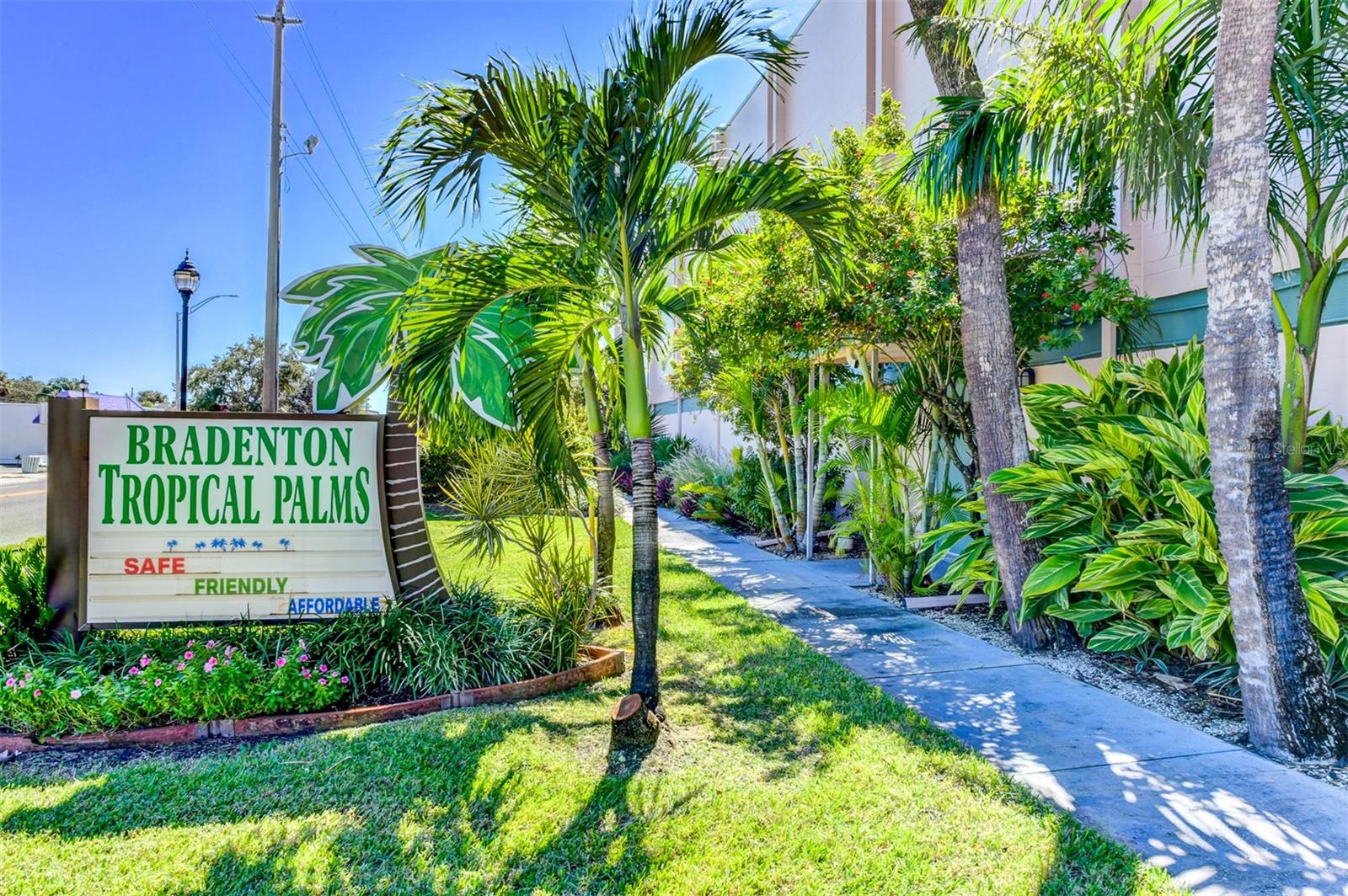 BRADENTON TROPICAL PALMS CO-OP - Residential