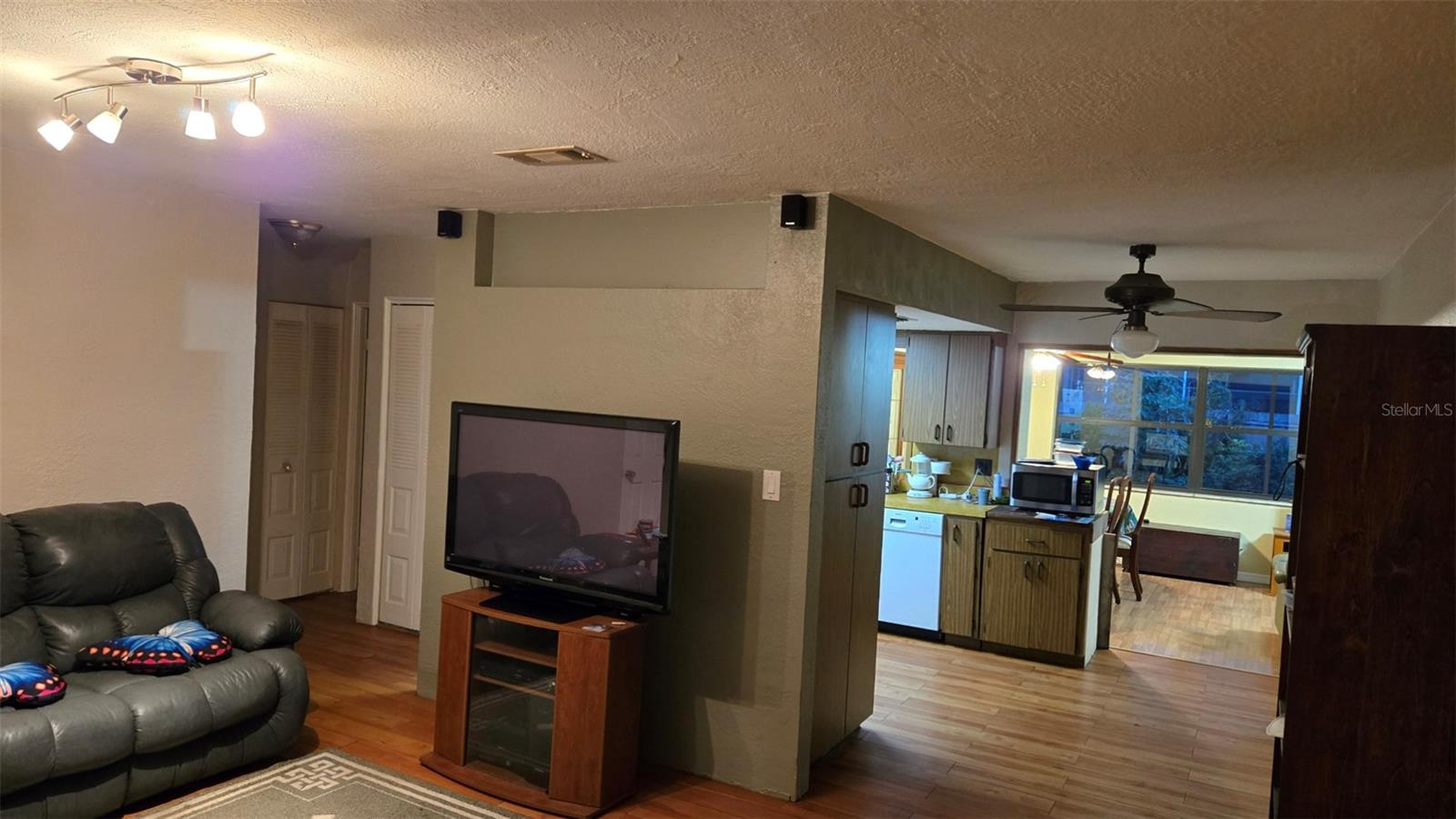 3763 KOSTEN PLACE